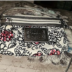 Vintage Coach Poppy Graffiti Daisy Floral Crossbody Black, White, Pink